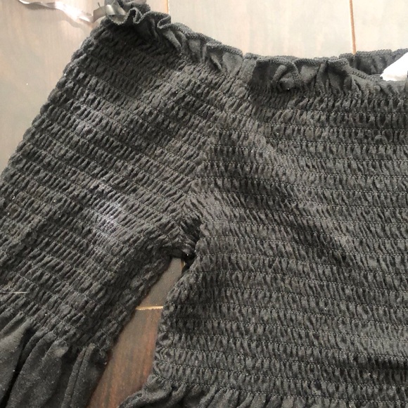 Bluenotes Off thé Shoulder Ruffled Top - Picture 2 of 2